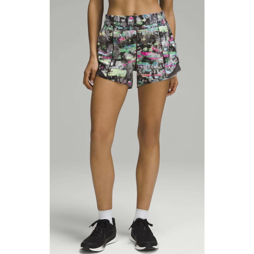 Lululemon Hotty Hot High-Rise Lined‎ Shorts Size 2